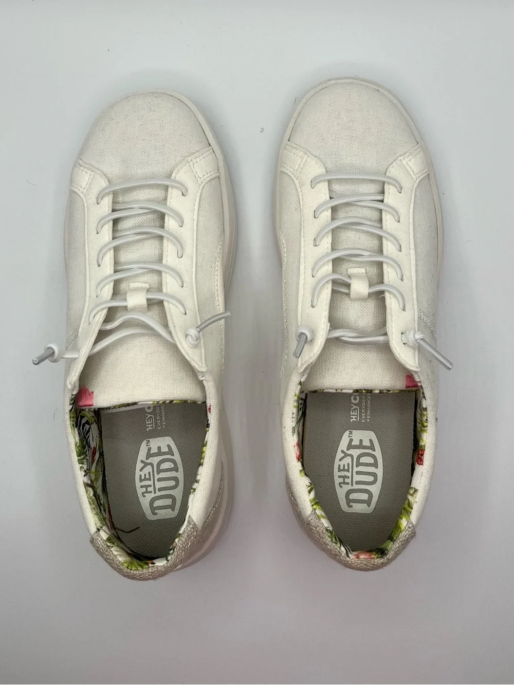 Hey Dude coconut Cream Canvas Slip-Ons with Floral Collar size 8W